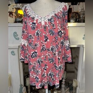 Always Indigo cold shoulder crocheted lace top. EUC. Size 1x